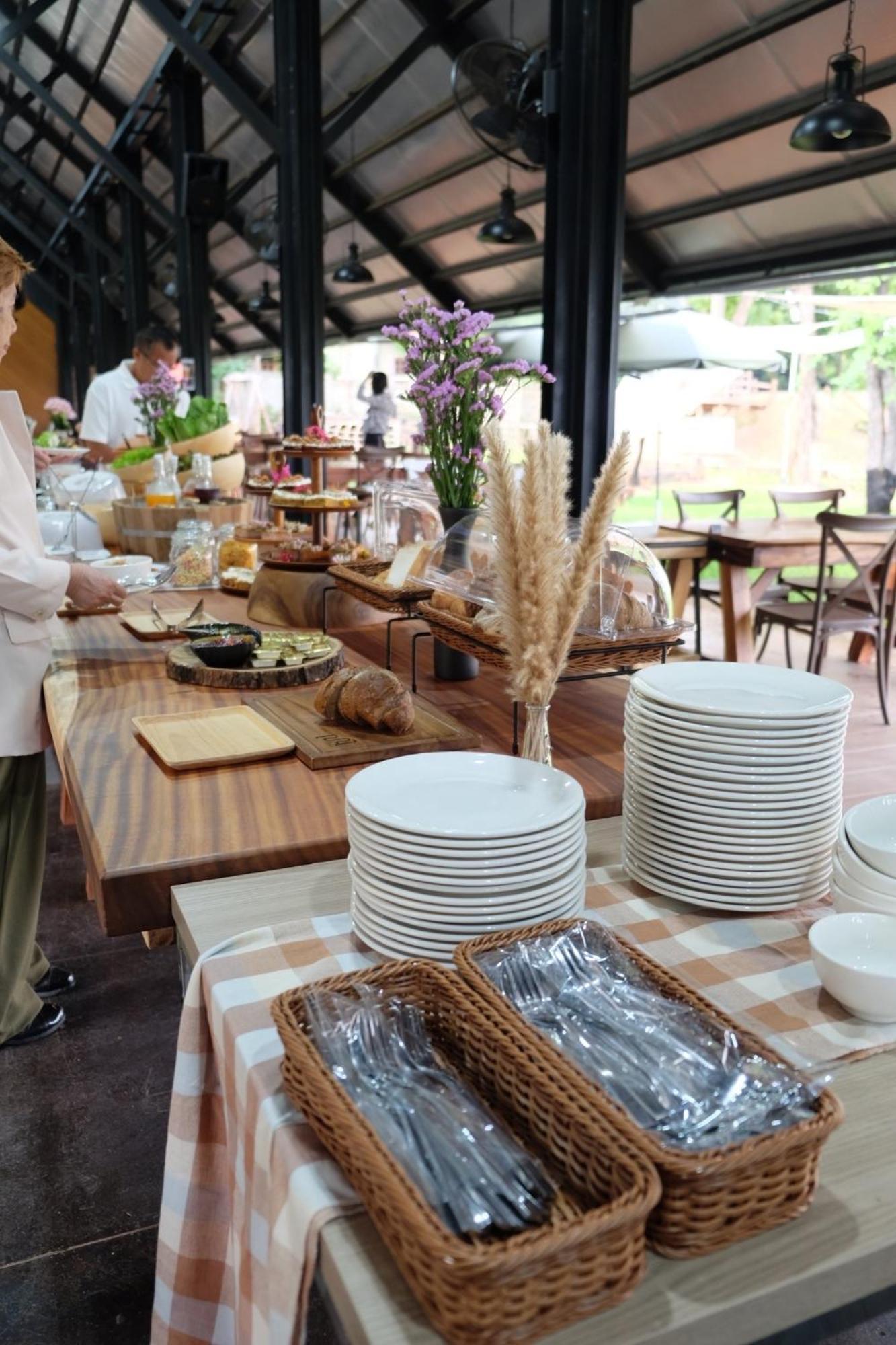 Punn Hotel Korat Nakhon Ratchasima Luaran gambar